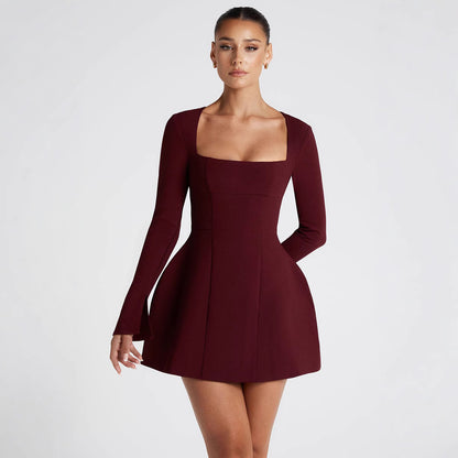 Robe perle à manches longues à col carré européenne et américaine