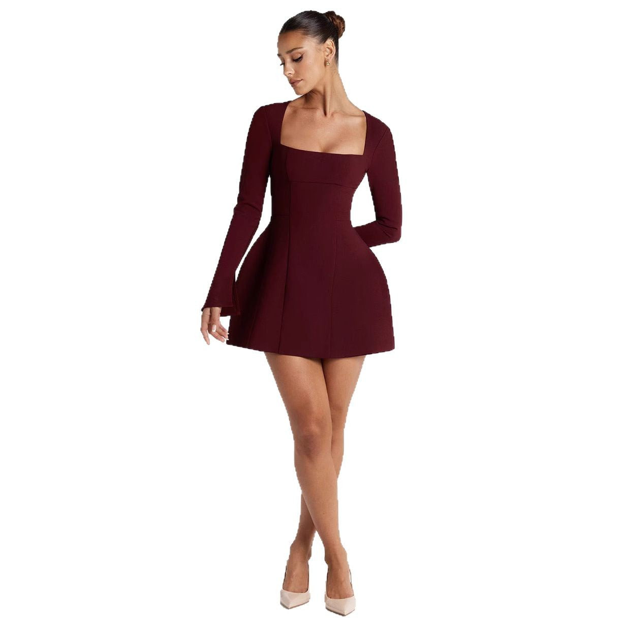 Robe perle à manches longues à col carré européenne et américaine