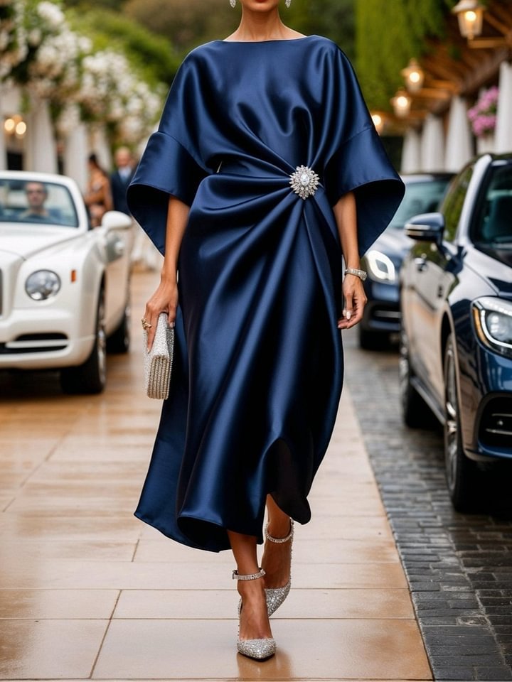 Robe longue élégante en satin Sens pour femmes avec une robe perle